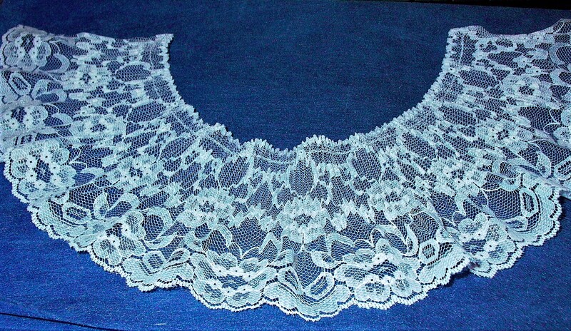 $2 - Item# 433 - White Top Pleated Ruffled Lace Measures 4.25" x 12"
